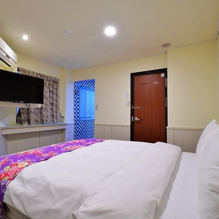 Galaxy Mini Inn Taipei Exterior foto