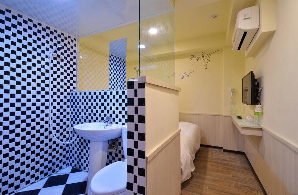 Galaxy Mini Inn Taipei Exterior foto