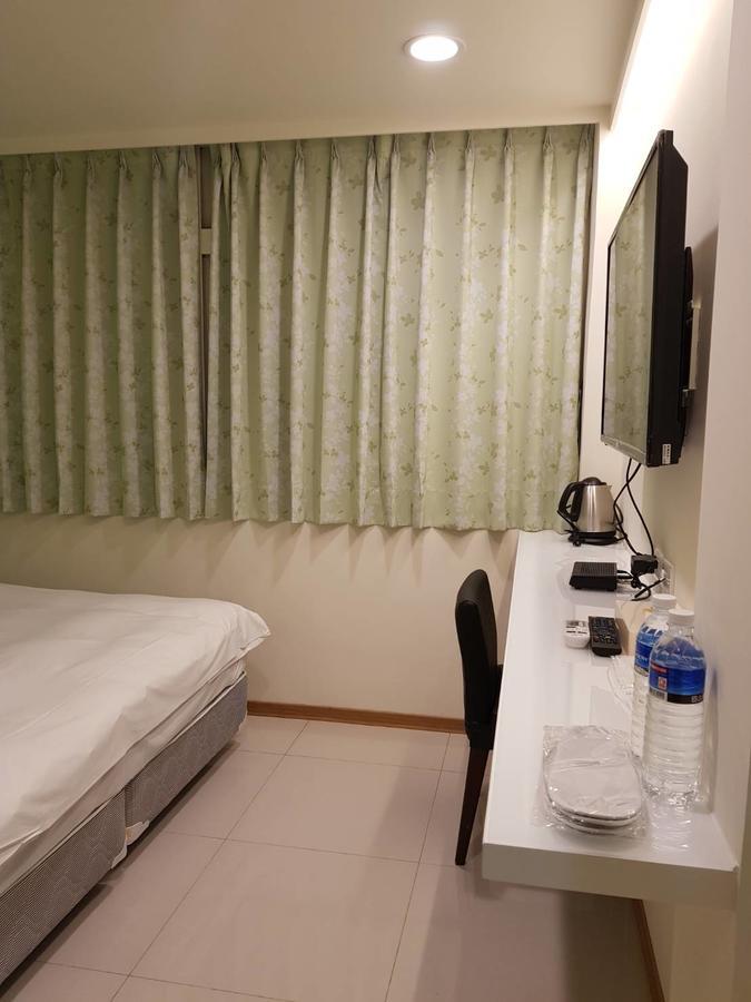 Galaxy Mini Inn Taipei Exterior foto